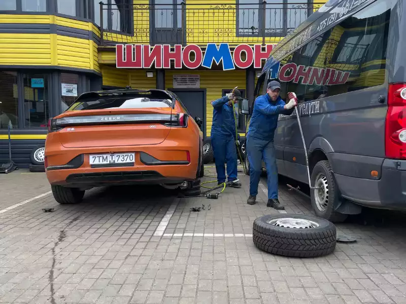 Грузовой шиномонтаж до 3.5т. 